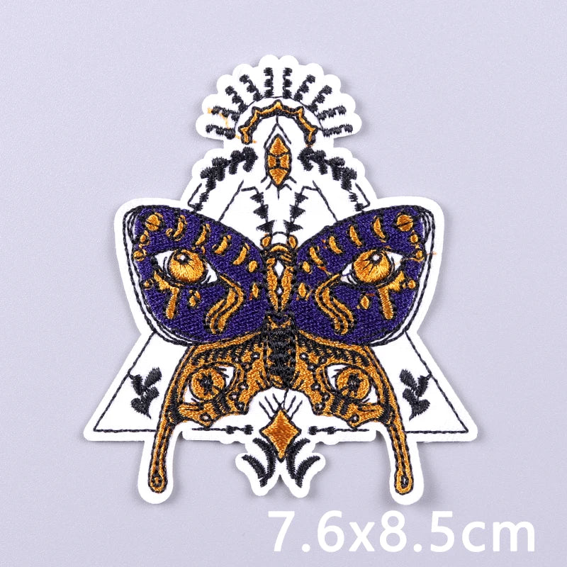 Nature & Wildlife Embroidered Iron-On Patch – Mountains, Animals & Adventure Design